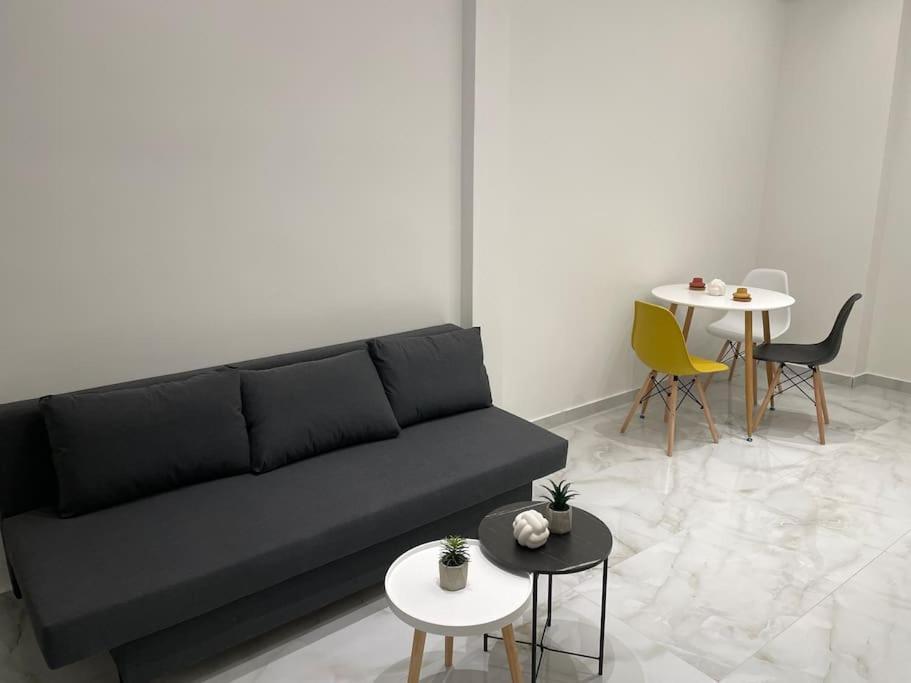 Luxury Apartment Next To Agias Sofias Thessaloniki Exterior foto
